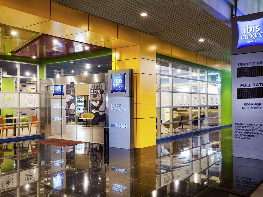 Cordia Hotel Makassar Airport Ngoại thất bức ảnh