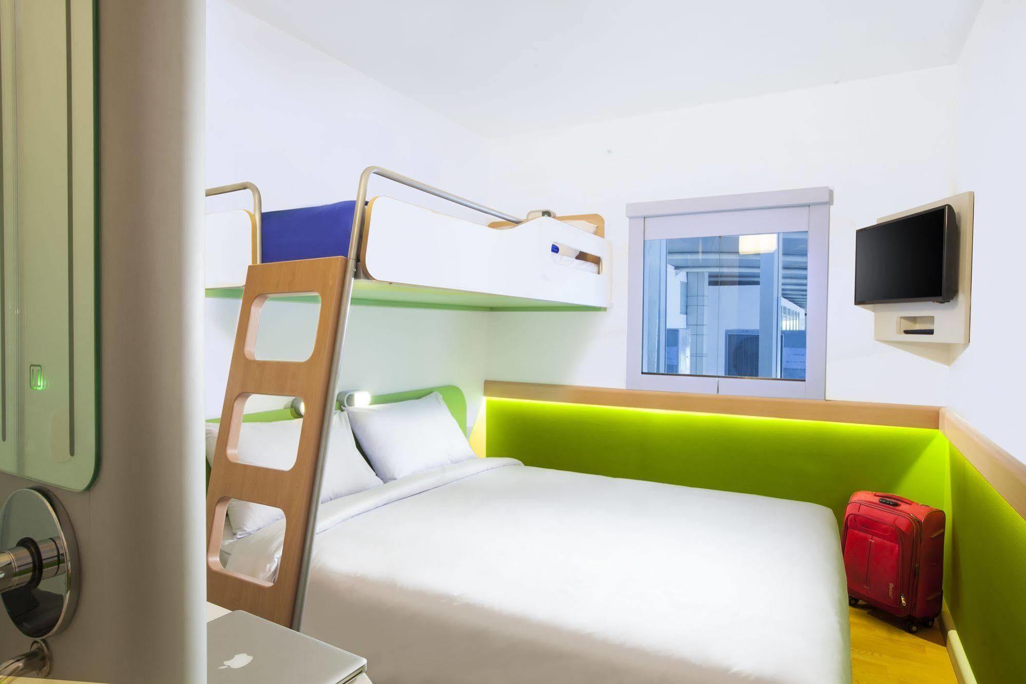 Cordia Hotel Makassar Airport Ngoại thất bức ảnh